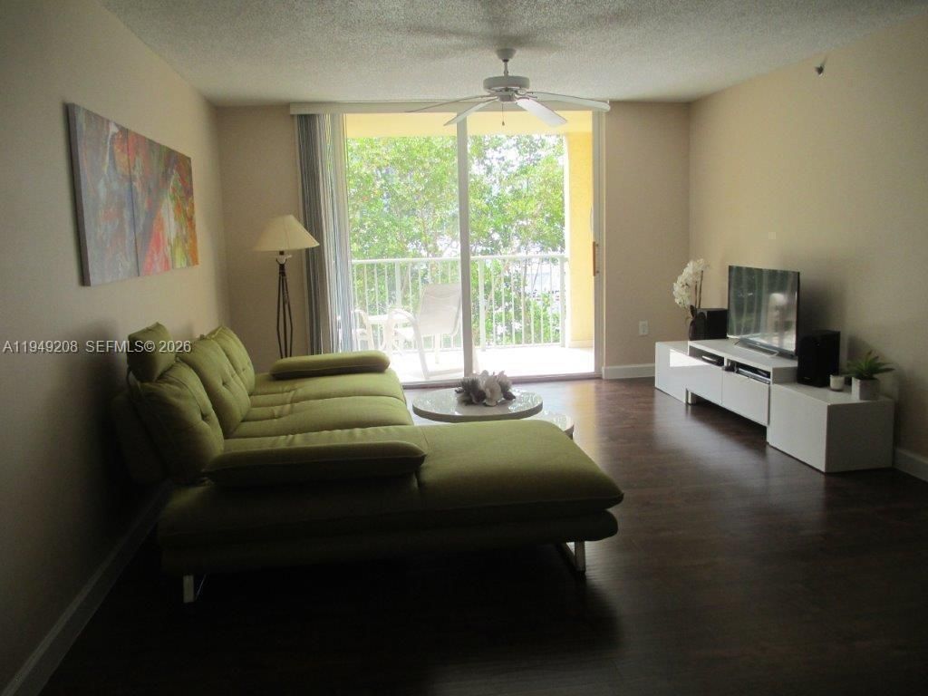 19901 E Country Club Dr, Unit 2202, Aventura, FL 33180 Photo