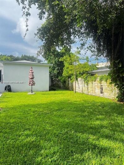 15 NW 52nd St, Miami, FL 33127 Photo