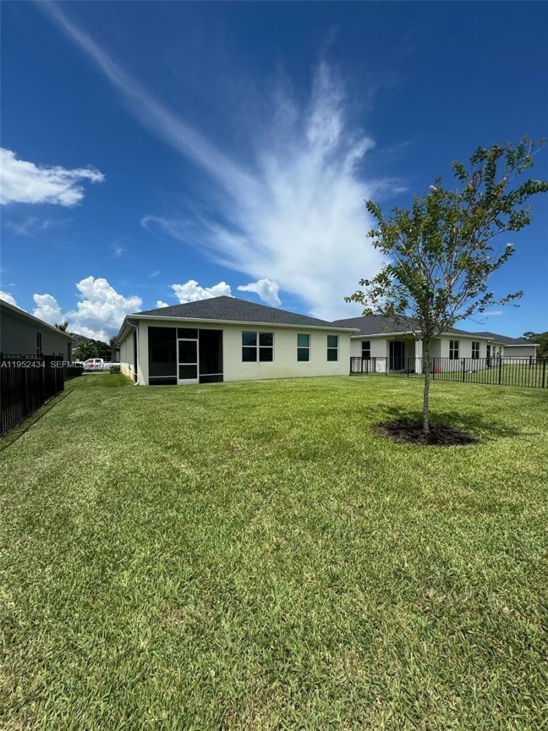 6712 NW Cloverdale Ave, Port Saint Lucie, FL 34987 Photo