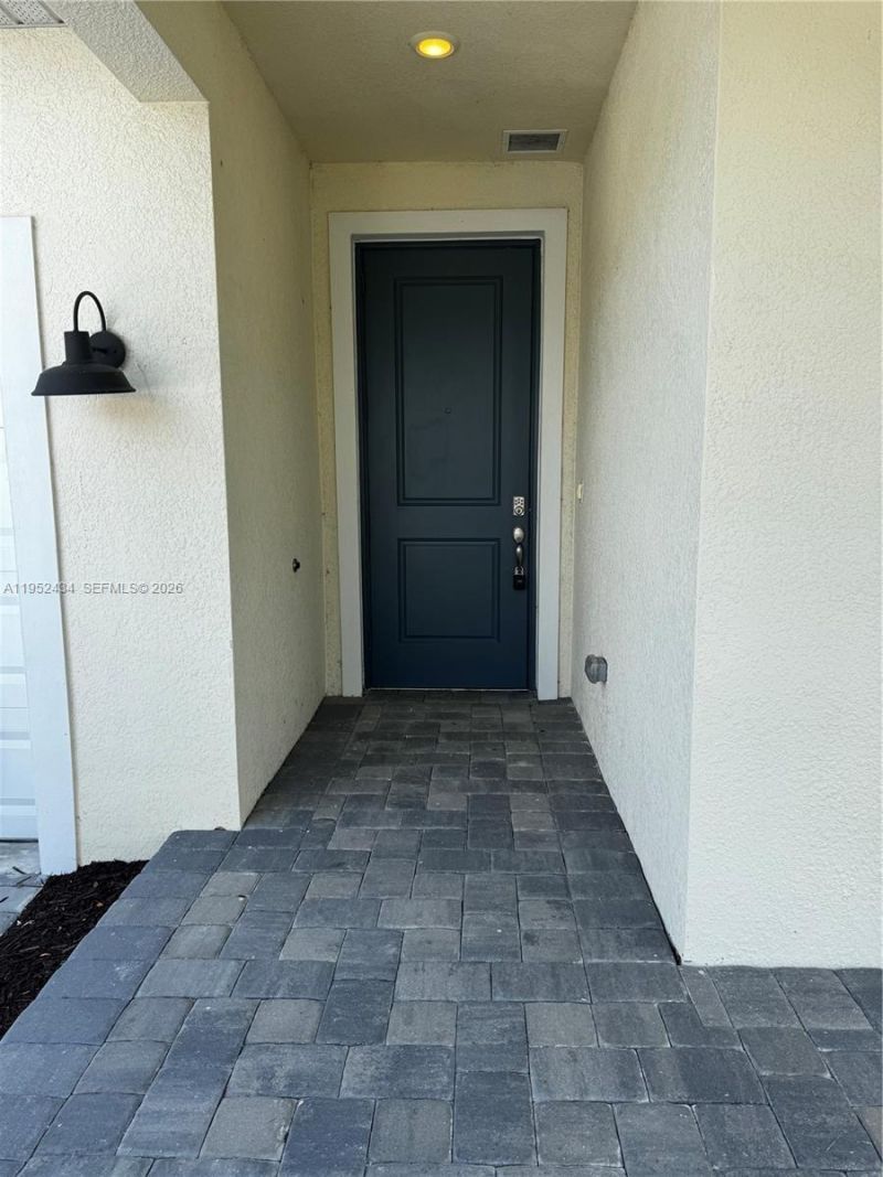 6712 NW Cloverdale Ave, Port Saint Lucie, FL 34987 Photo