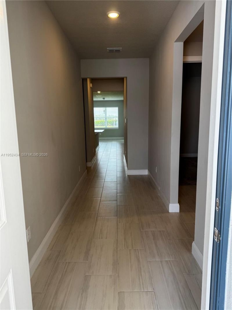 6712 NW Cloverdale Ave, Port Saint Lucie, FL 34987 Photo