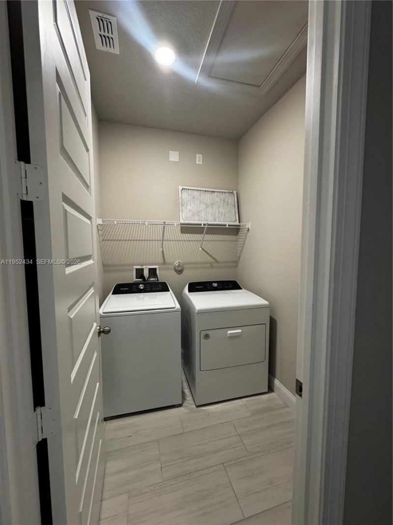 6712 NW Cloverdale Ave, Port Saint Lucie, FL 34987 Photo