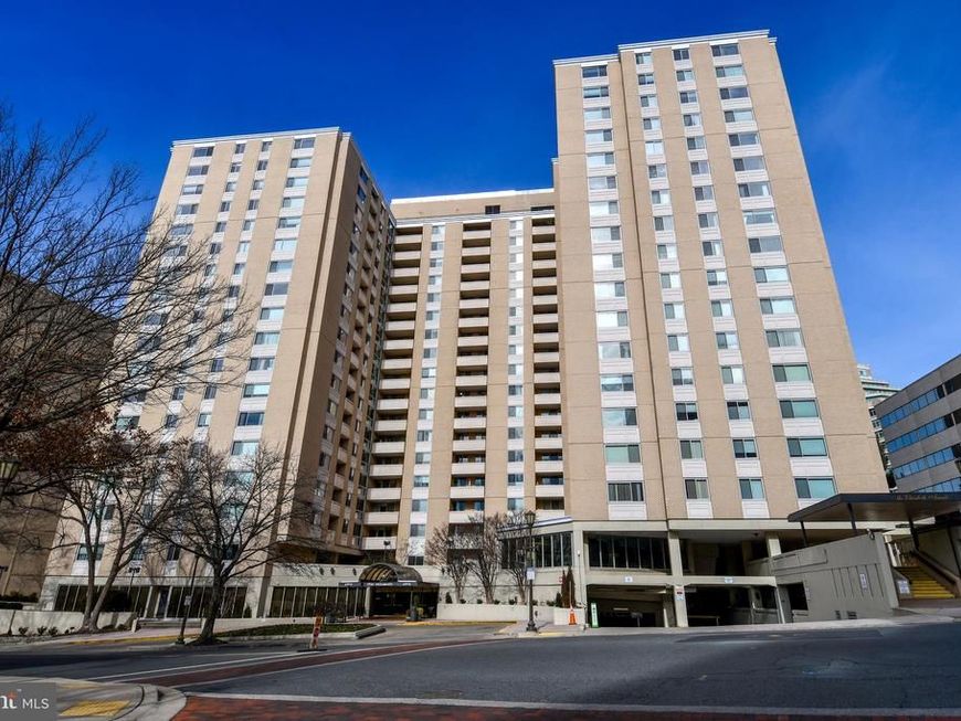 4601 N Park Avenue, Unit 101, Chevy Chase, MD 20815 Main Photo
