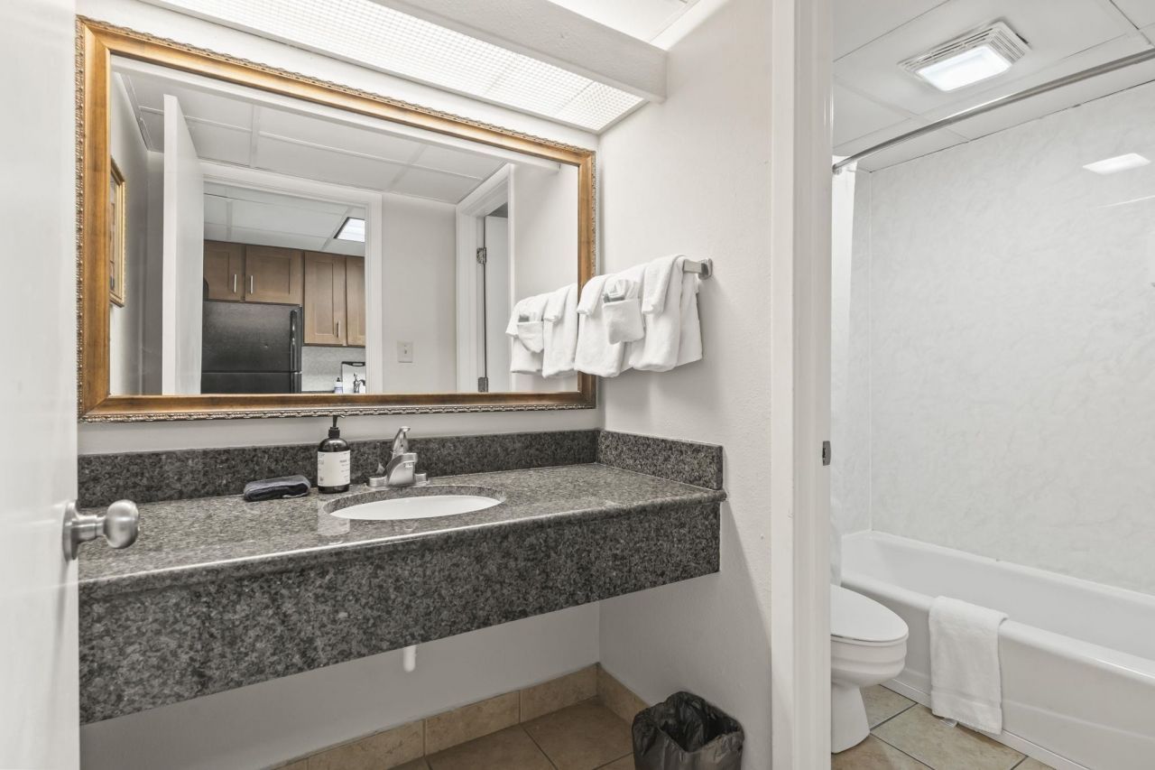 1105 S Ocean Blvd. Photo 24