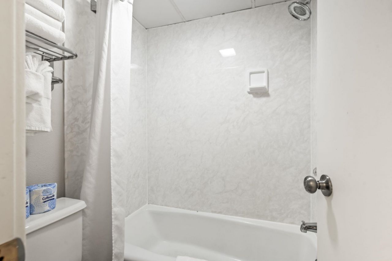 1105 S Ocean Blvd. Photo 25