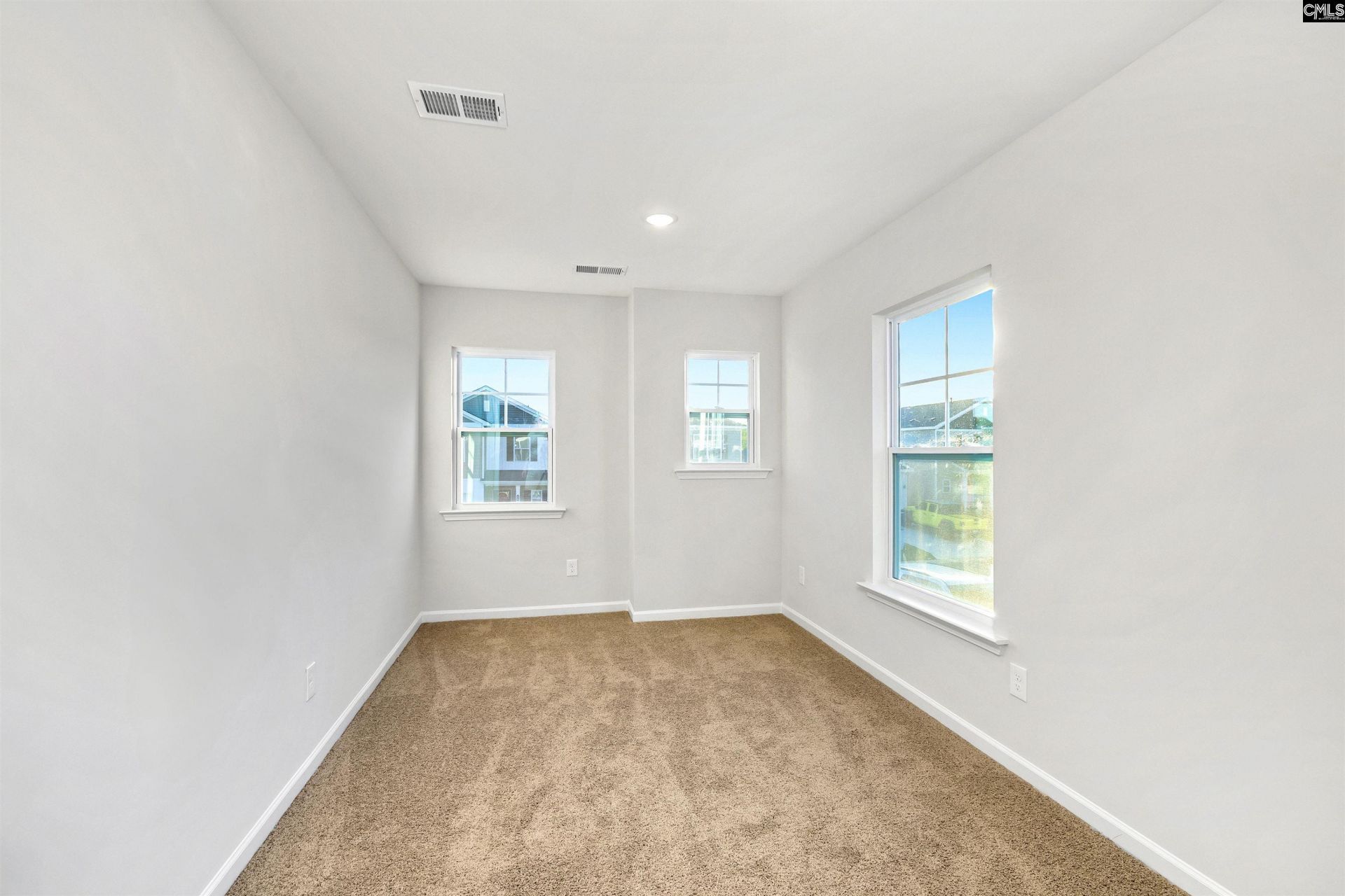 824 Lodgepole Lane Photo 13