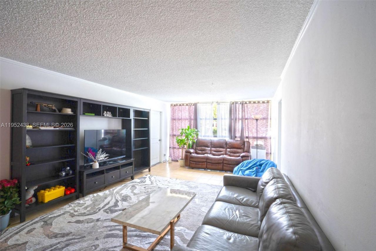 2101 Atlantic Shores Blvd, Unit 120, Hallandale Beach, FL 33009 Photo