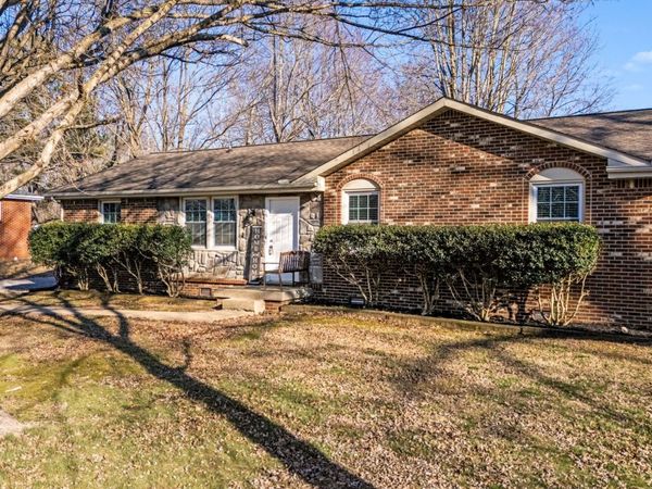 2714 Turner Ln, Clarksville, TN 37040