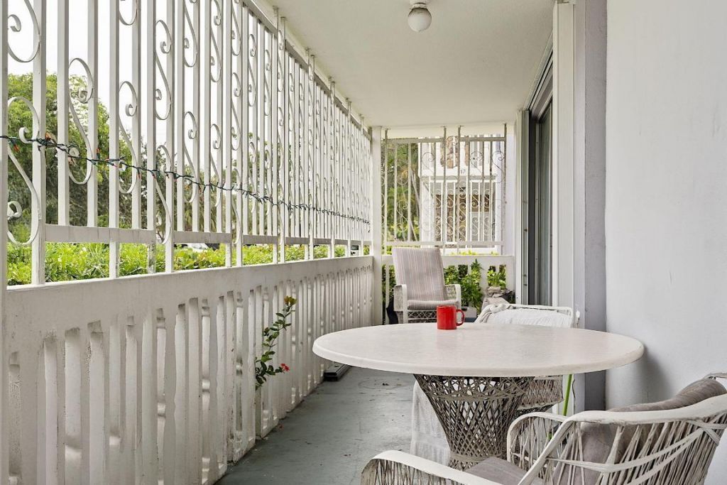 1 S Lakeside Drive, Unit A1, Lake Worth Beach, FL 33460 Photo