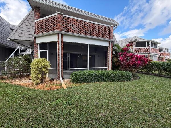 340 Orange Tree Drive, Unit 1, Atlantis, FL 33462