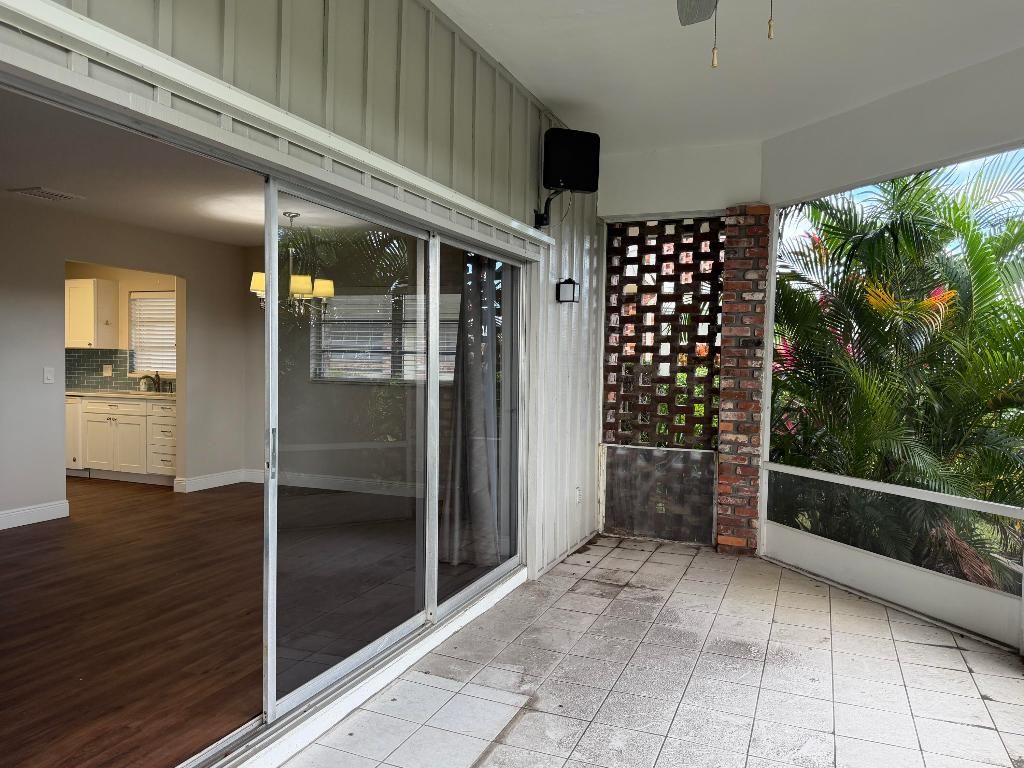 340 Orange Tree Drive, Unit 1, Atlantis, FL 33462 Photo