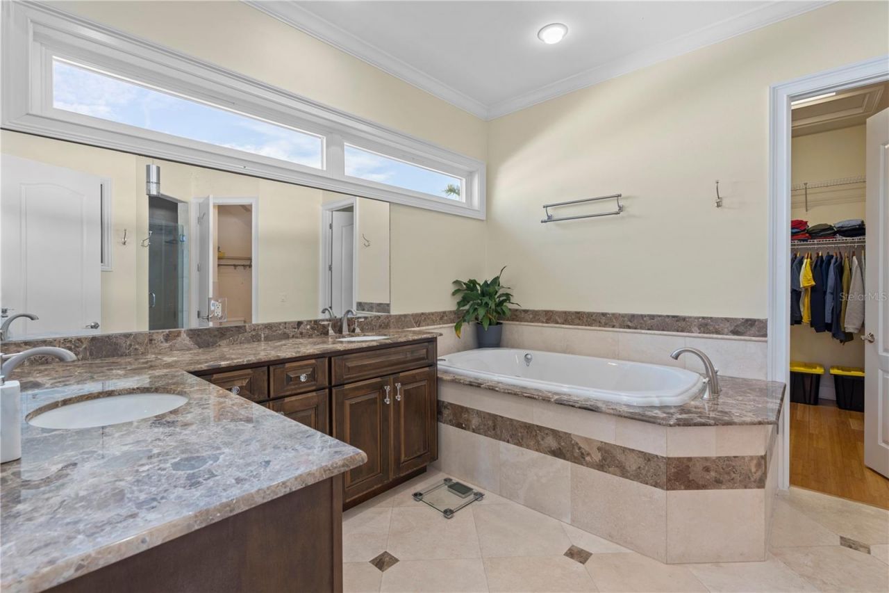 3952 Versailles Drive, Tampa, FL 33634 Photo