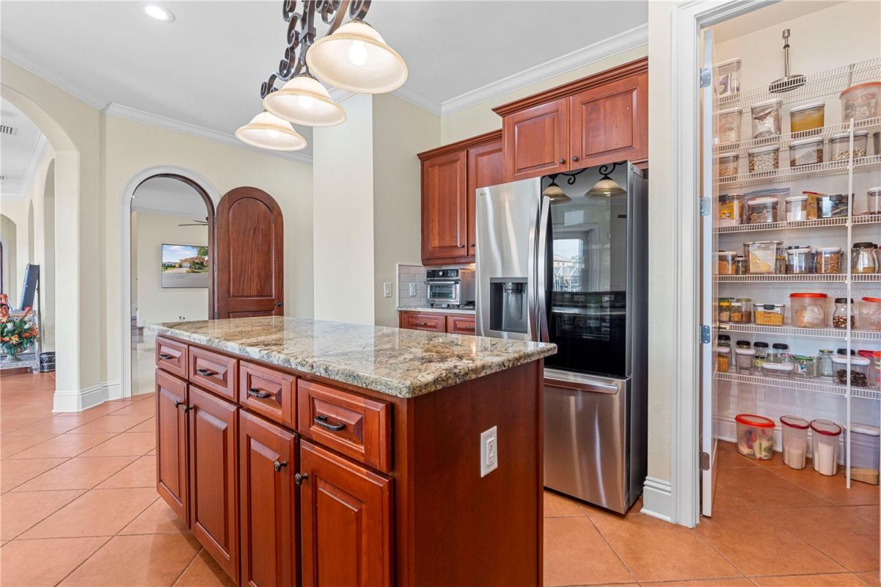 3952 Versailles Drive, Tampa, FL 33634 Photo