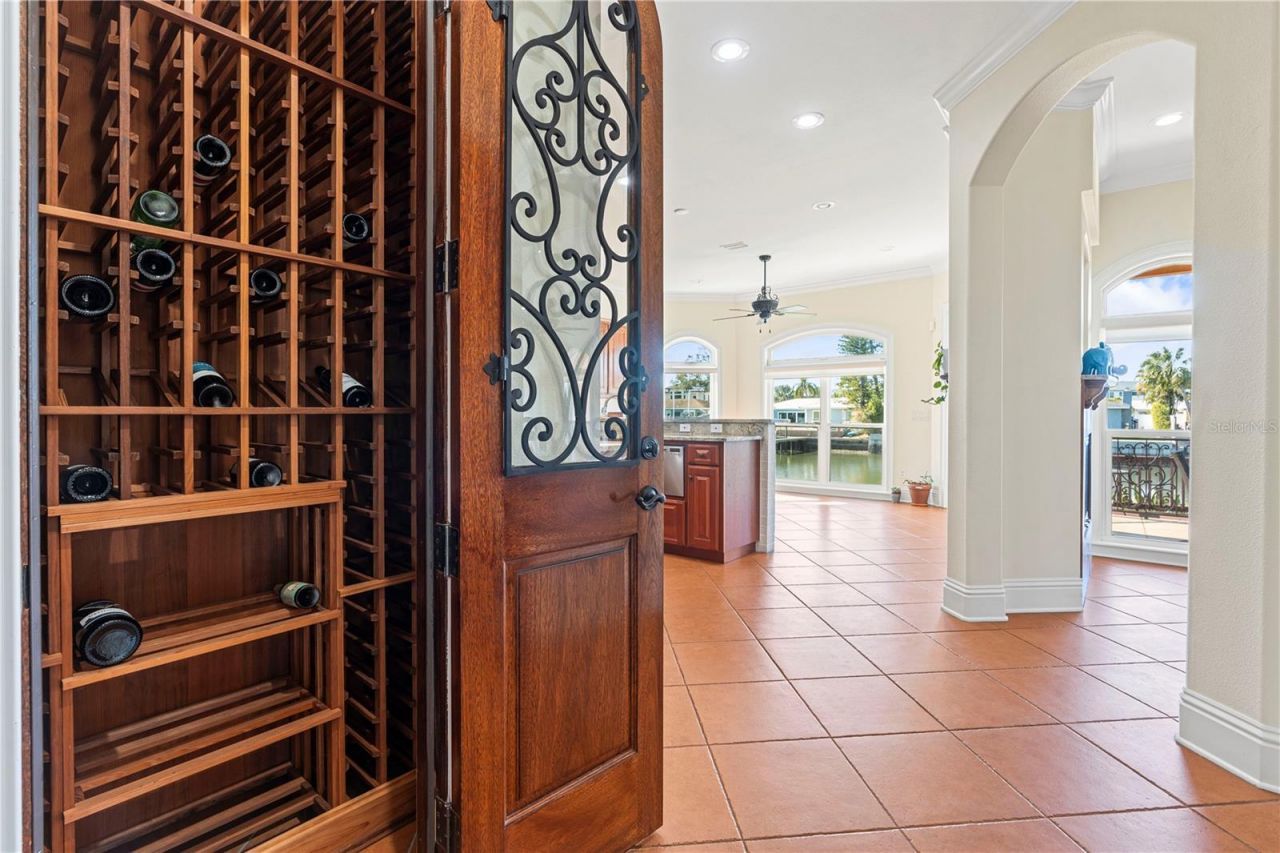 3952 Versailles Drive, Tampa, FL 33634 Photo