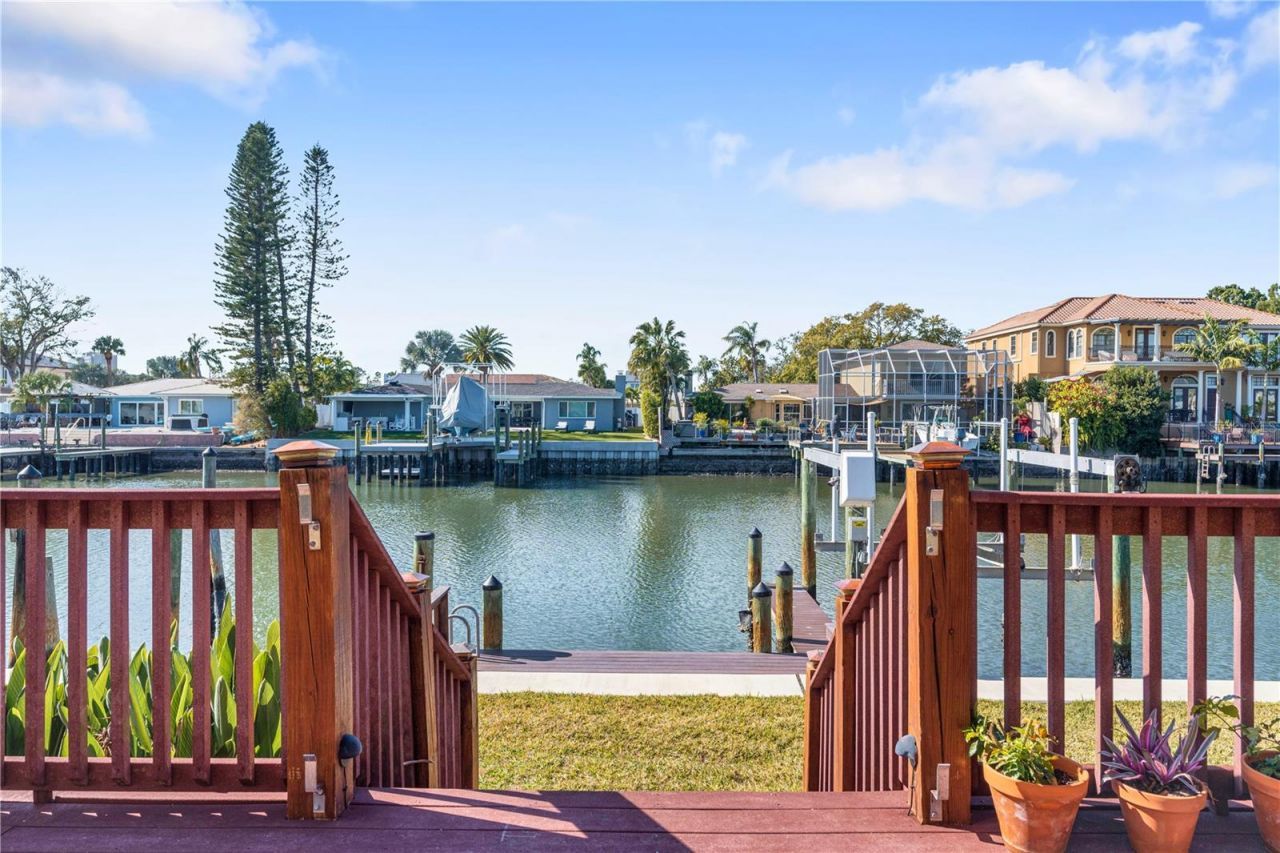 3952 Versailles Drive, Tampa, FL 33634 Photo