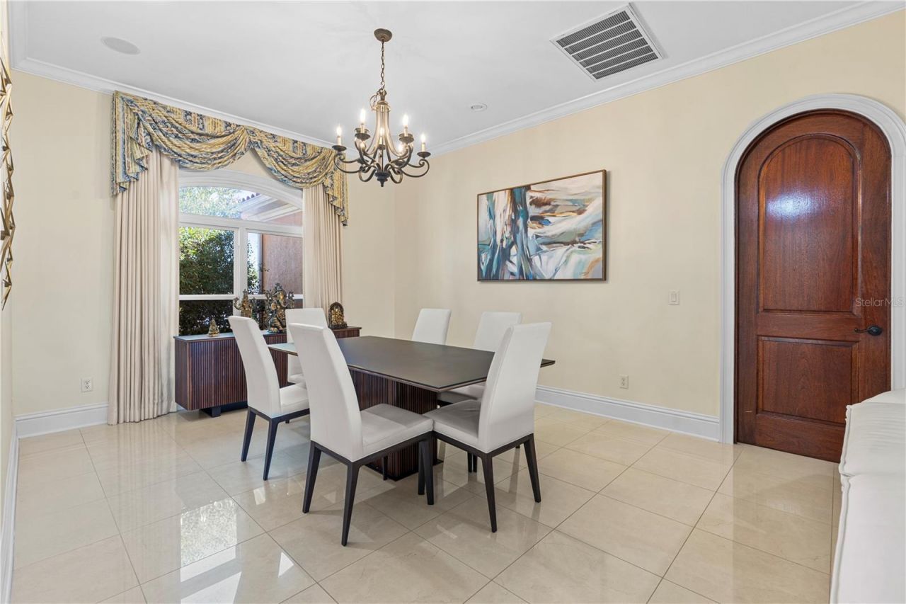 3952 Versailles Drive, Tampa, FL 33634 Photo