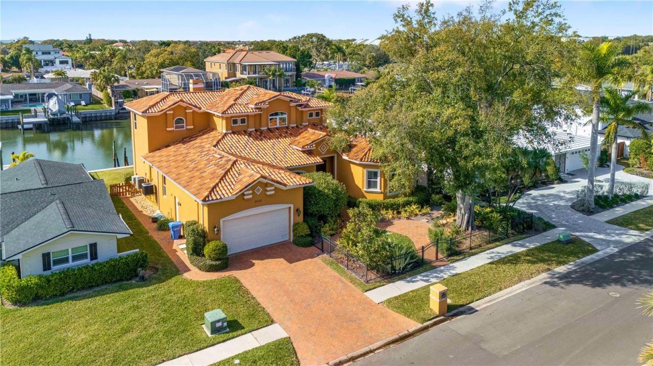 3952 Versailles Drive, Tampa, FL 33634 Photo