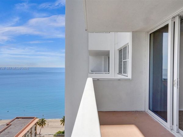 3140 S Ocean Dr, Unit 1909, Hallandale Beach, FL 33009