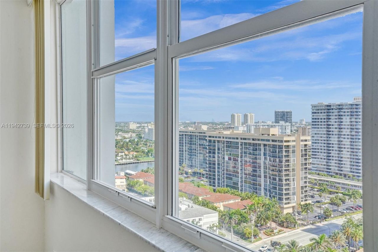 3140 S Ocean Dr, Unit 1909, Hallandale Beach, FL 33009 Photo