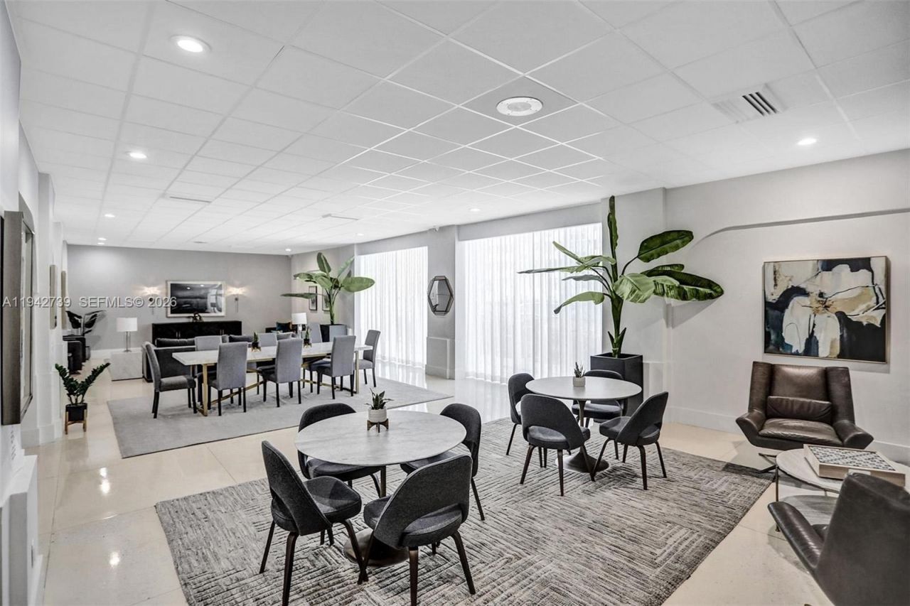 3140 S Ocean Dr, Unit 1909, Hallandale Beach, FL 33009 Photo