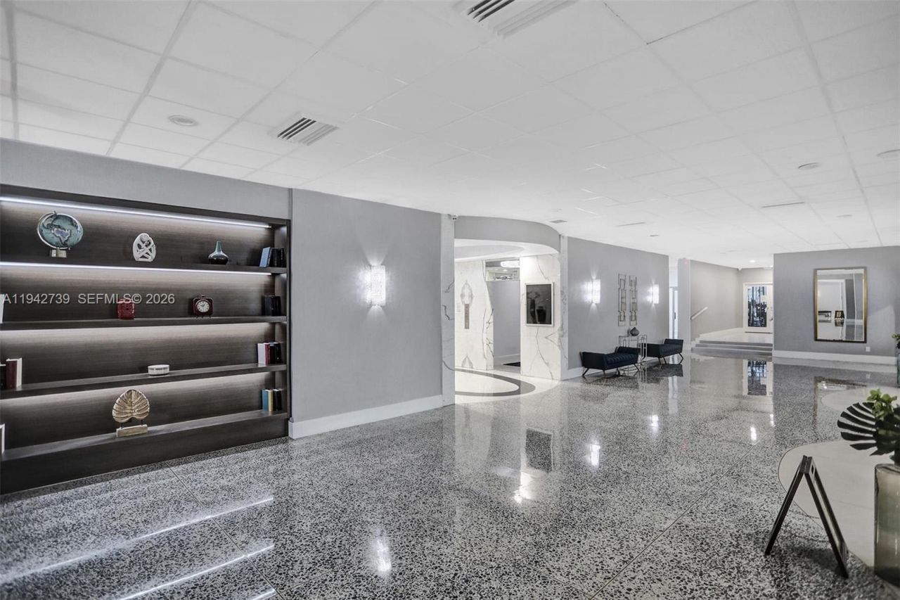 3140 S Ocean Dr, Unit 1909, Hallandale Beach, FL 33009 Photo