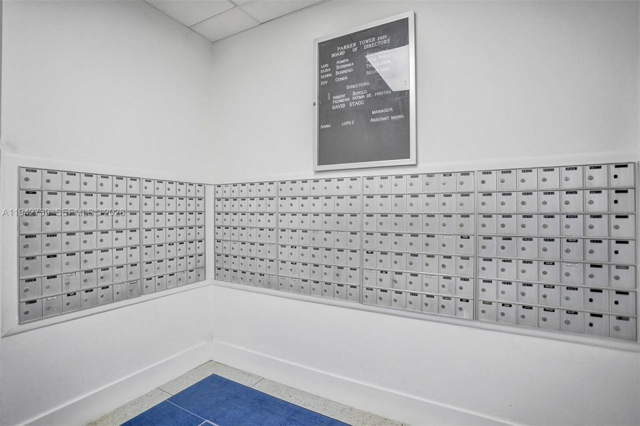 3140 S Ocean Dr, Unit 1909, Hallandale Beach, FL 33009 Photo