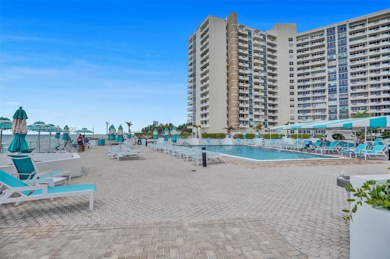3140 S Ocean Dr, Unit 1909, Hallandale Beach, FL 33009 Photo