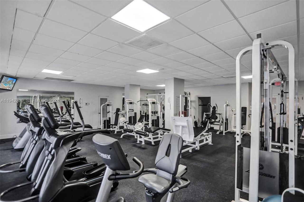 3140 S Ocean Dr, Unit 1909, Hallandale Beach, FL 33009 Photo