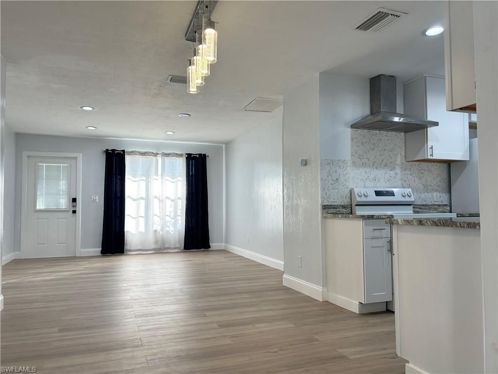 1428 SE 20th Ave, Cape Coral, FL 33990 Photo