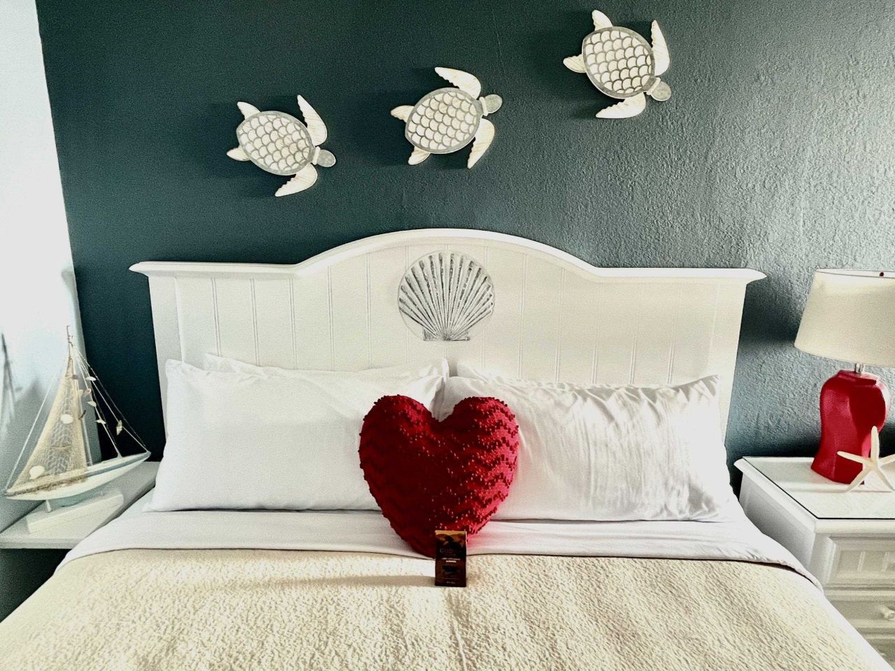 9550 Shore Dr. Photo 7