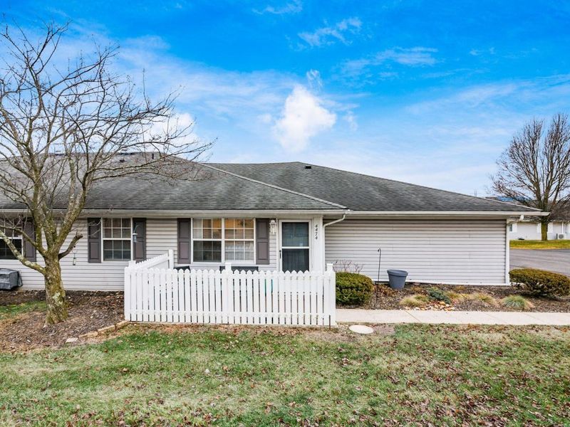 4474 Greystone Village Drive, Unit 5D, Columbus, OH 43228 Photo 1