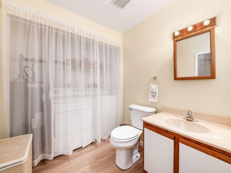 4474 Greystone Village Drive, Unit 5D, Columbus, OH 43228 Photo 14