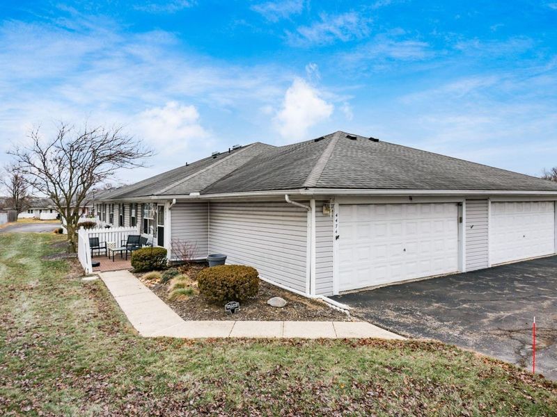 4474 Greystone Village Drive, Unit 5D, Columbus, OH 43228 Photo 17