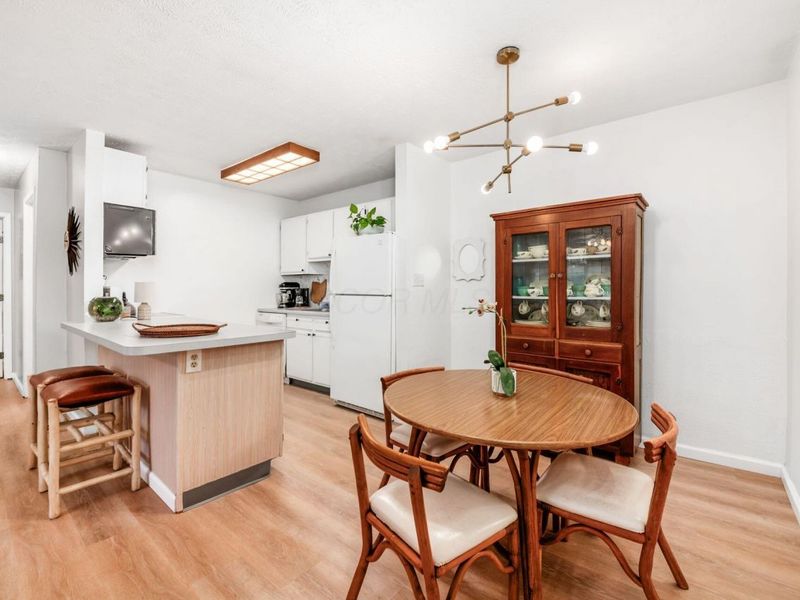 4474 Greystone Village Drive, Unit 5D, Columbus, OH 43228 Photo 6