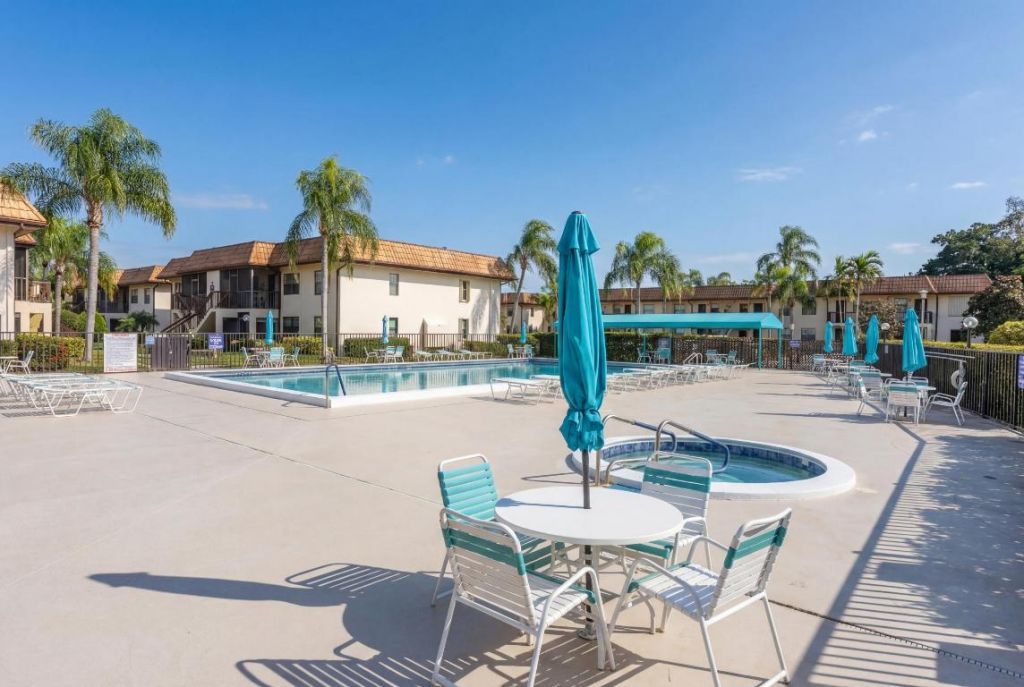 7137 Golf Colony Court, Unit 103, Lake Worth, FL 33467 Photo