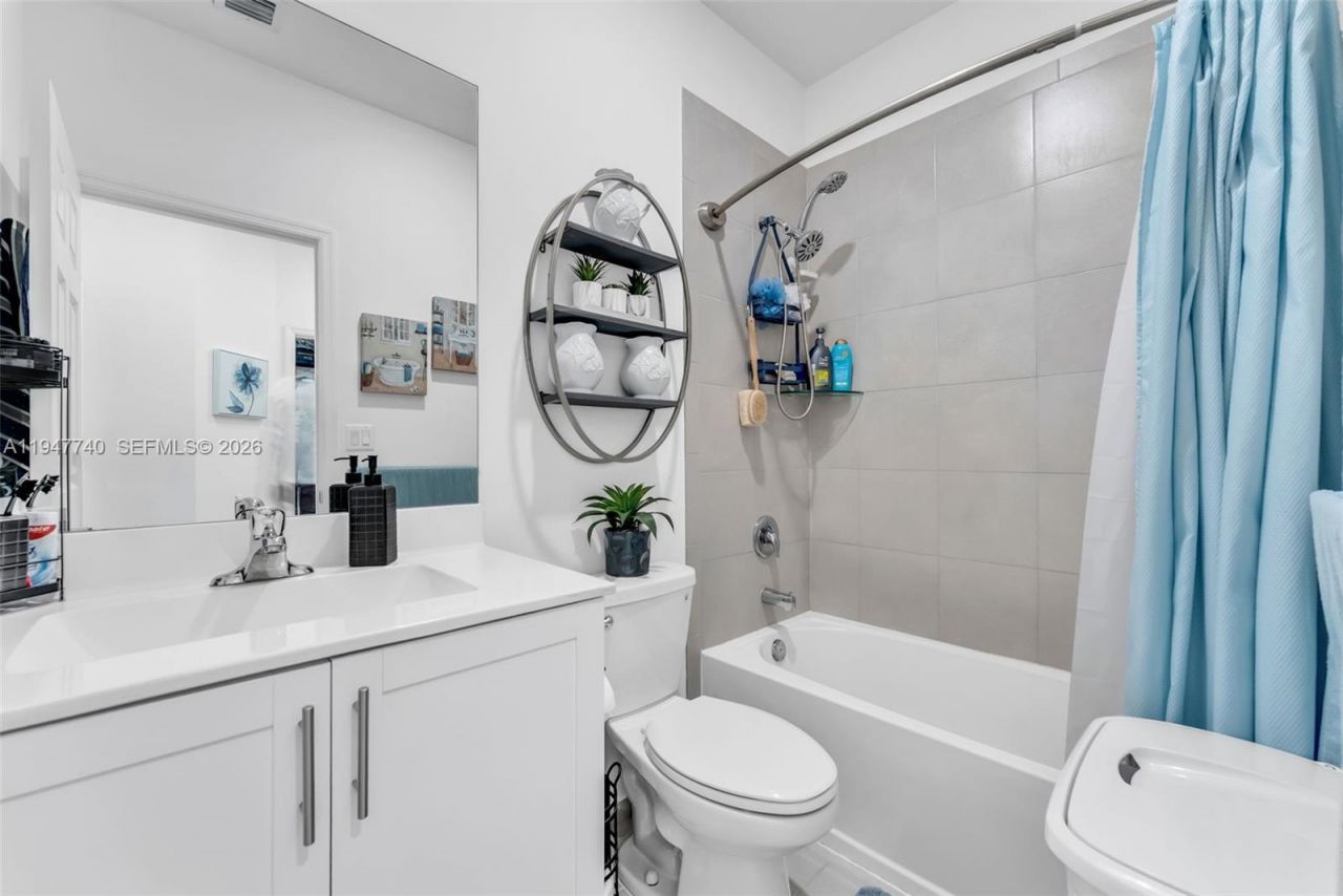 180 SW 185th Way, Pembroke Pines, FL 33029 Photo