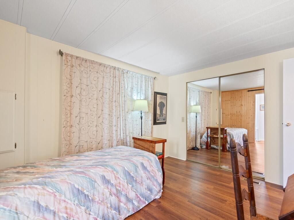 196 NE Emerald Drive, Jensen Beach, FL 34957 Photo