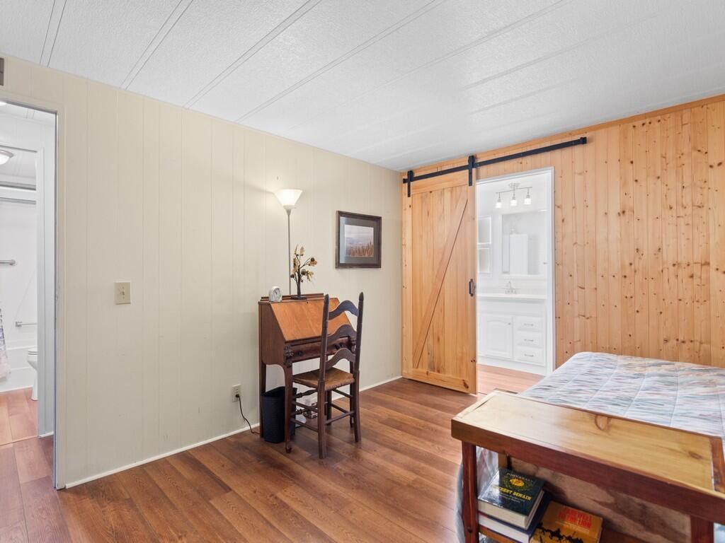 196 NE Emerald Drive, Jensen Beach, FL 34957 Photo