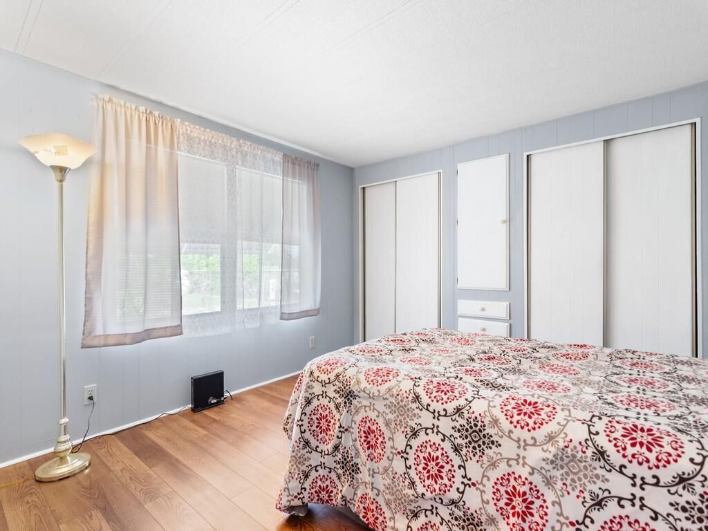 196 NE Emerald Drive, Jensen Beach, FL 34957 Photo