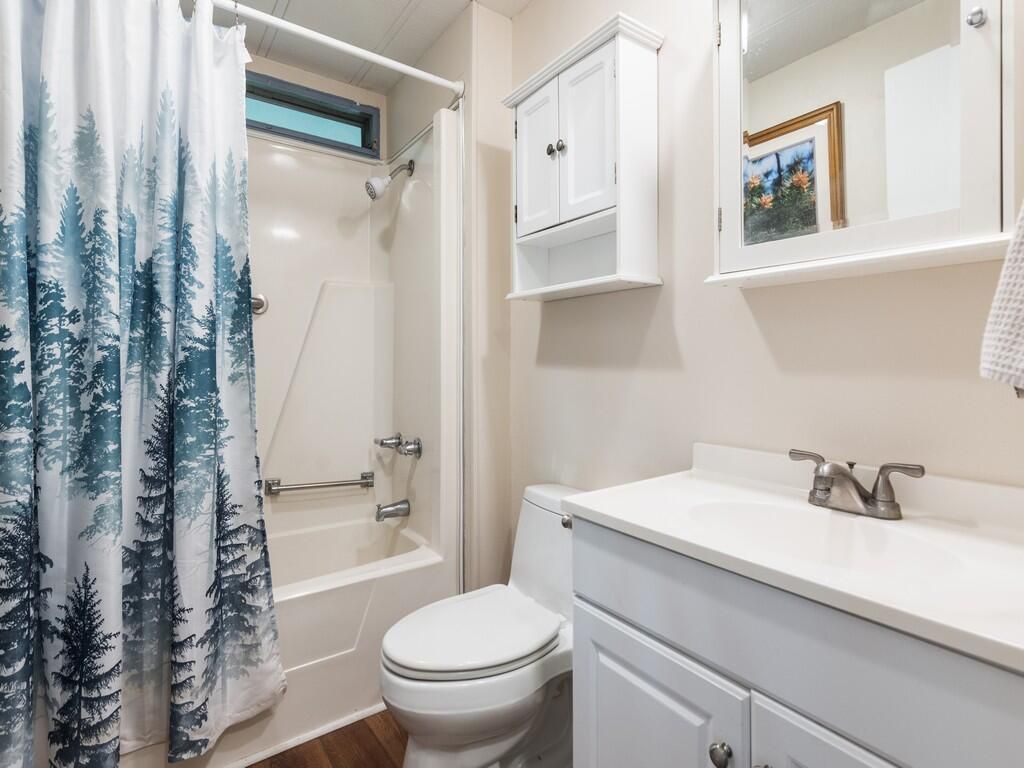 196 NE Emerald Drive, Jensen Beach, FL 34957 Photo