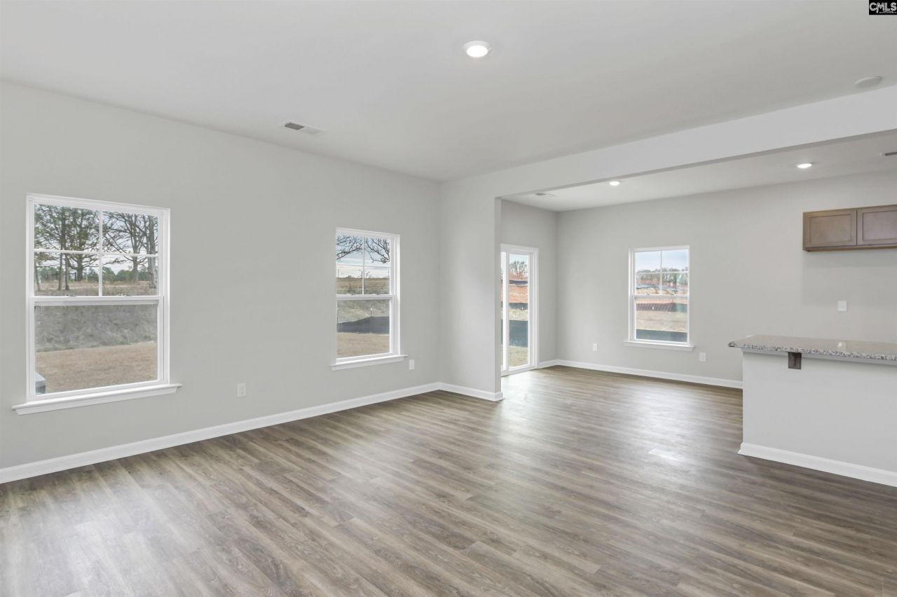 827 Lodgepole Lane Photo 5