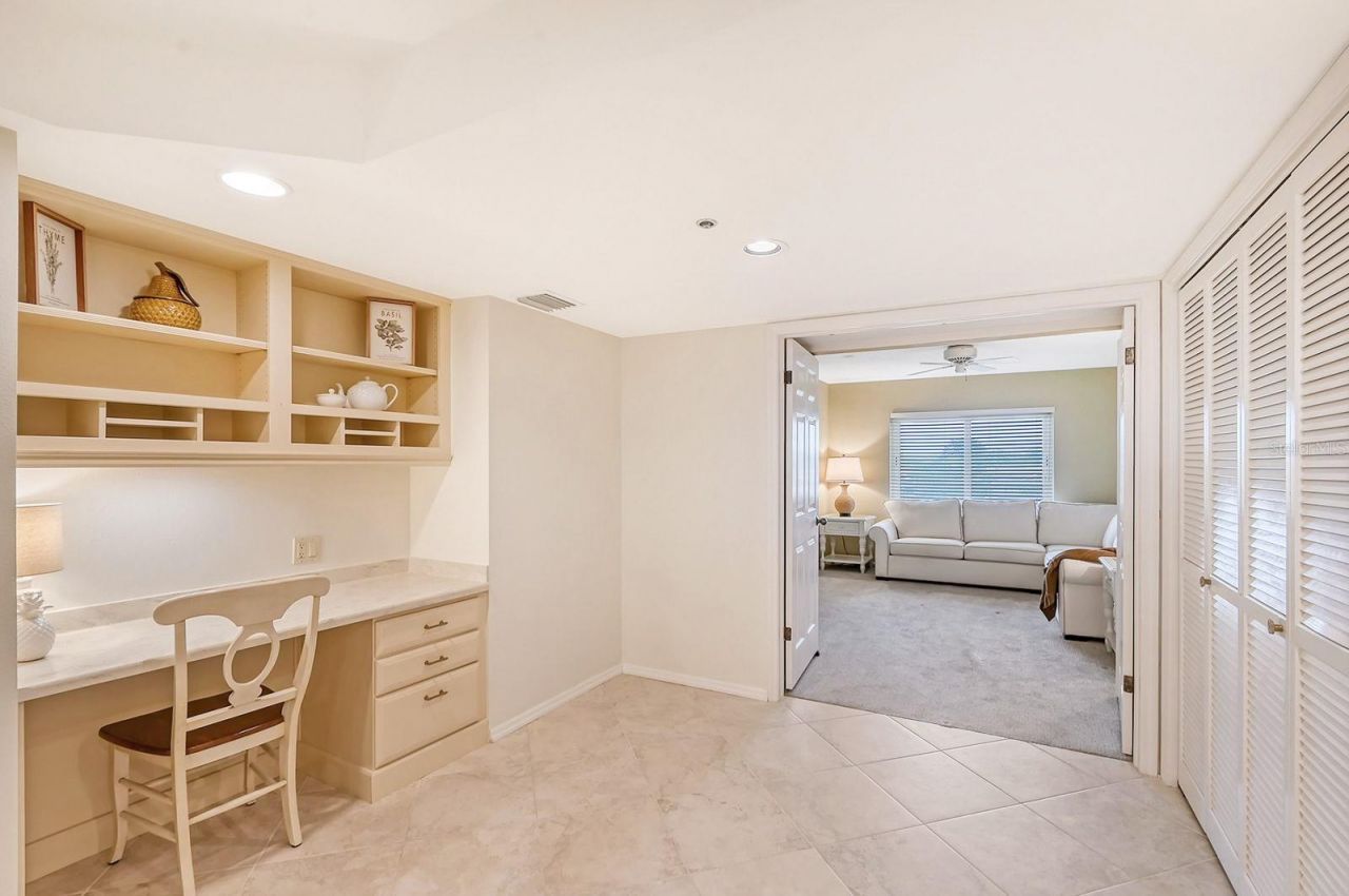 550 Flamingo Drive, Unit 202, Venice, FL 34285 Photo