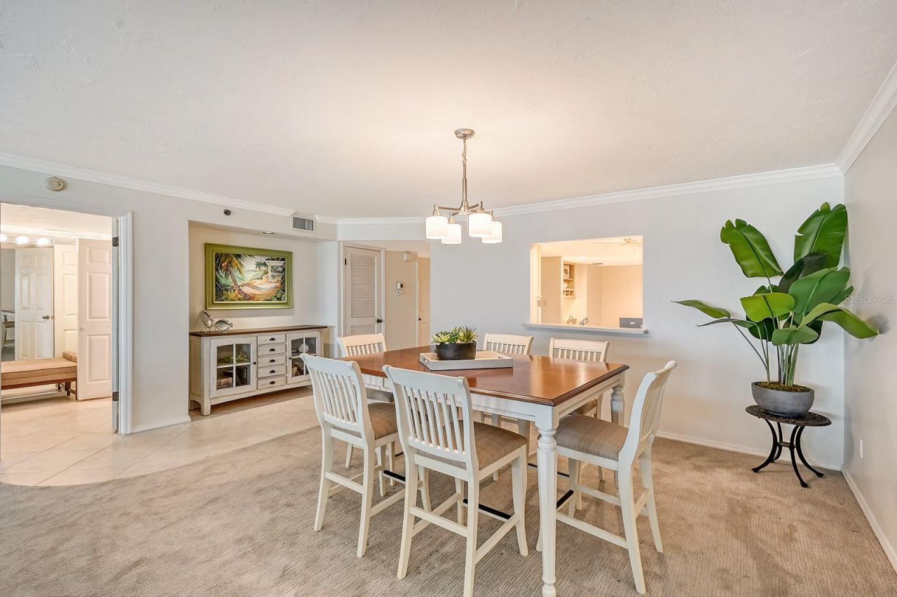 550 Flamingo Drive, Unit 202, Venice, FL 34285 Photo