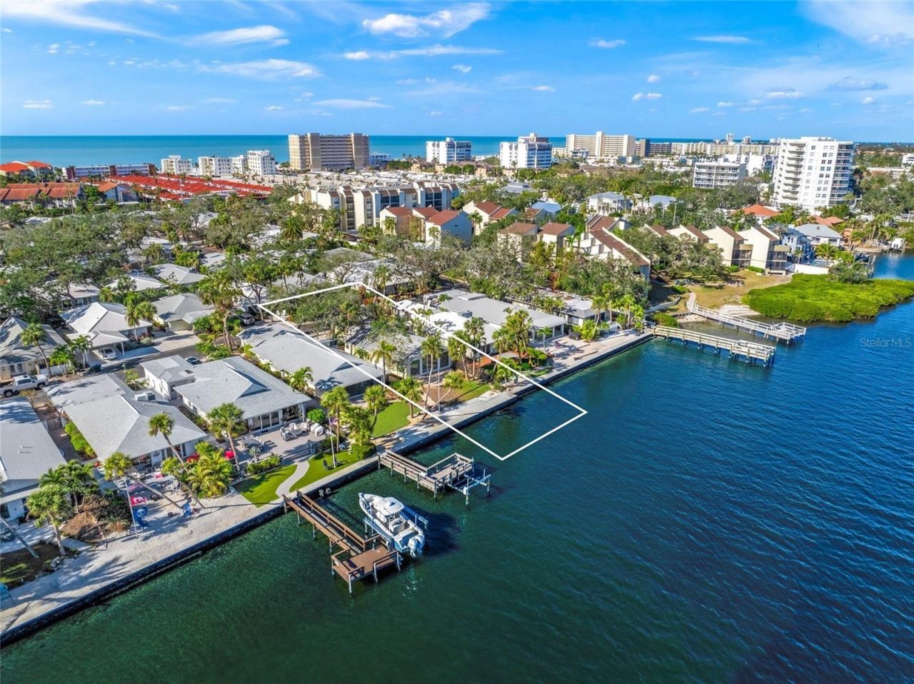 1358 Moonmist Drive, Unit B4, Sarasota, FL 34242 Photo