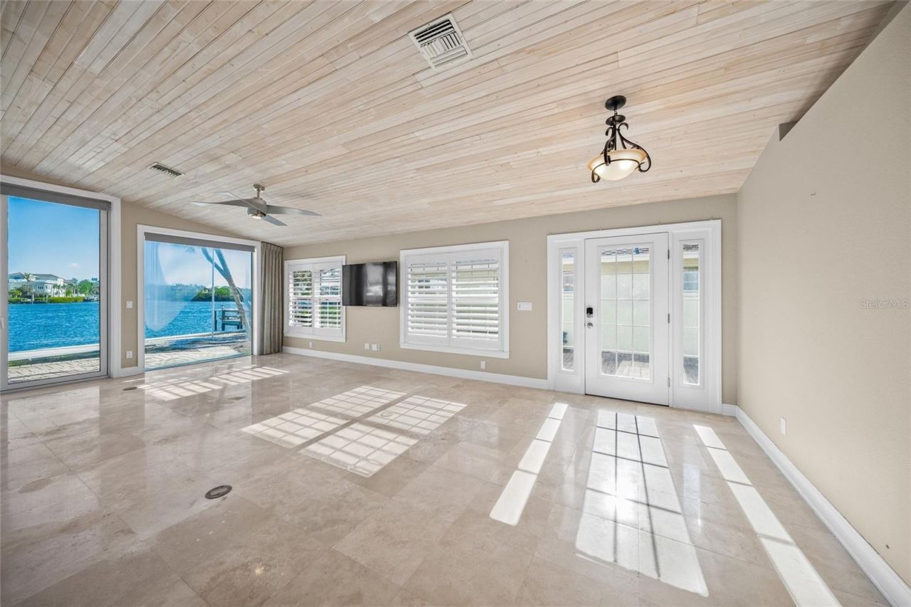 1358 Moonmist Drive, Unit B4, Sarasota, FL 34242 Photo