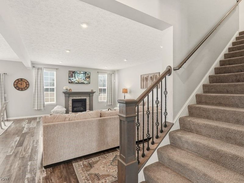 984 Hawkin Lane, Aurora, OH 44202 Photo 16