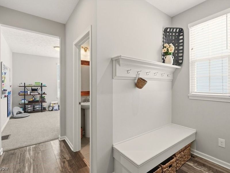 984 Hawkin Lane, Aurora, OH 44202 Photo 29