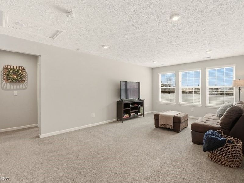 984 Hawkin Lane, Aurora, OH 44202 Photo 30