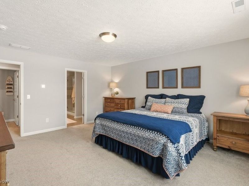 984 Hawkin Lane, Aurora, OH 44202 Photo 33