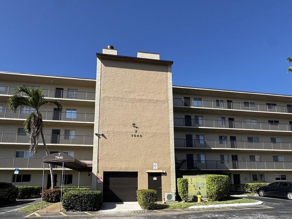 7840 NW 50th Street, Unit 104, Lauderhill, FL 33351